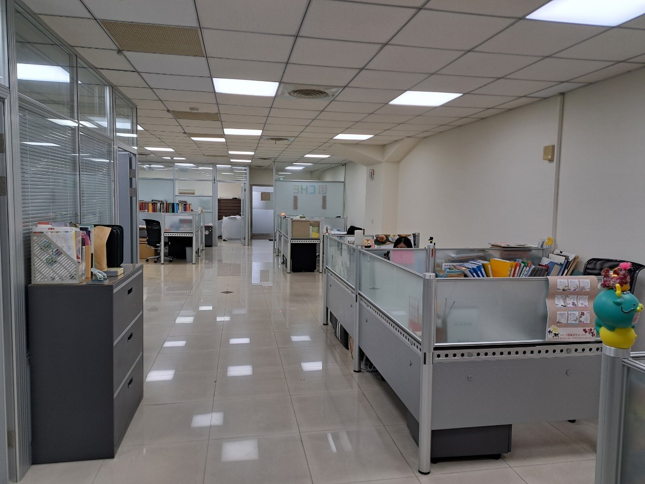 新北市，中和區-中和二八張工業區租售物件照片第2張