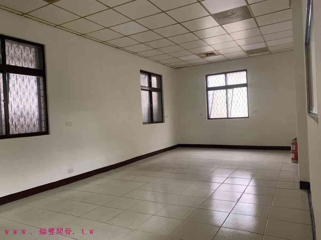 其他工業用地[桃園區 桃德路水泥廠房 出租[建80坪]]