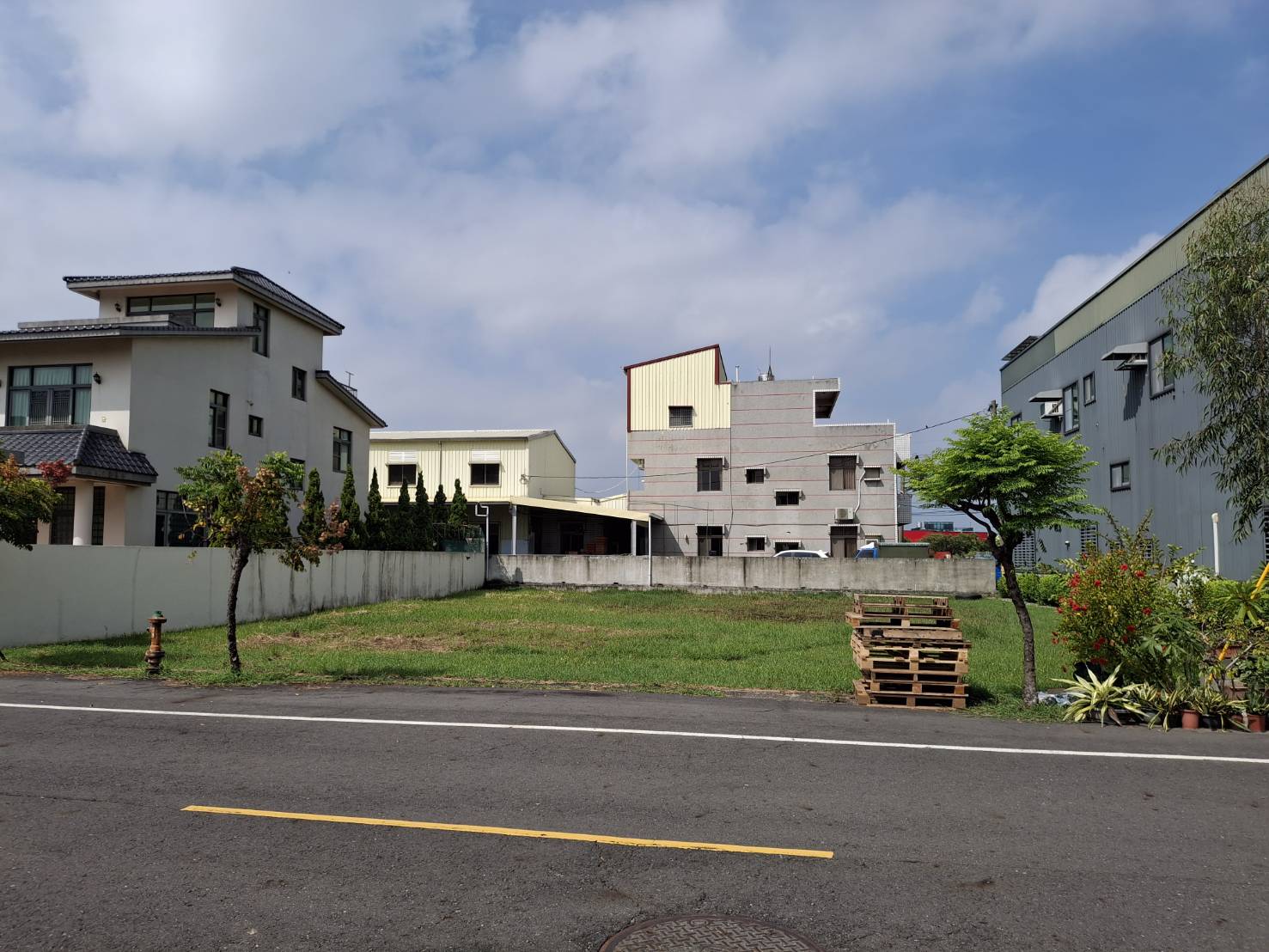 其他工業用地[]
