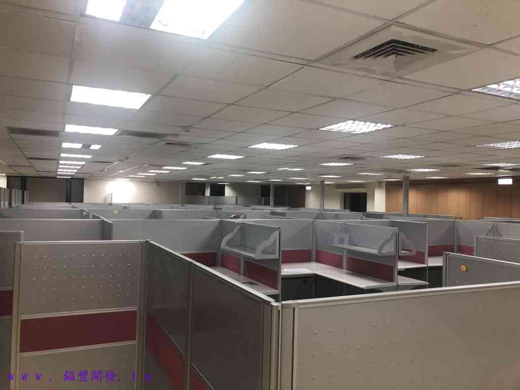 新竹產業園區[湖口工業區1300坪廠房出租]