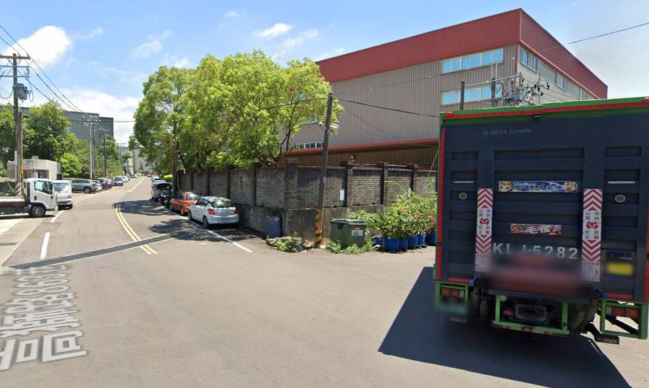 其他工業用地[⭐RC廠房,廠況佳且新,1樓挑高12米。⭐正工業區內,廠內有大腹地好利用。]