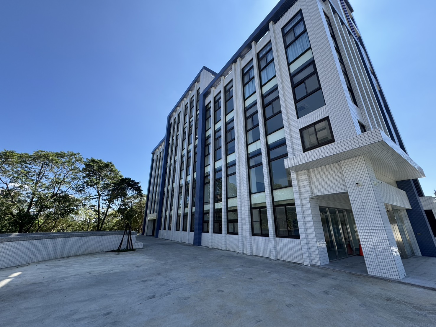 其他工業用地[C4725 A7企業總部廠房~住商樹林中正加盟店]