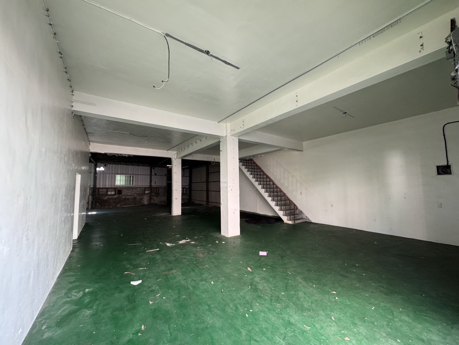 其他工業用地[C5136 樹林東興貨梯透廠B~住商樹林中正加盟店]