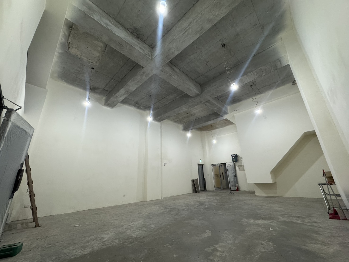 其他工業用地[C32 全新土城獨棟廠房~住商樹林中正加盟店]
