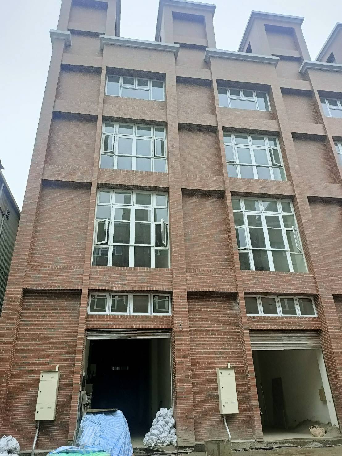 其他工業用地[]