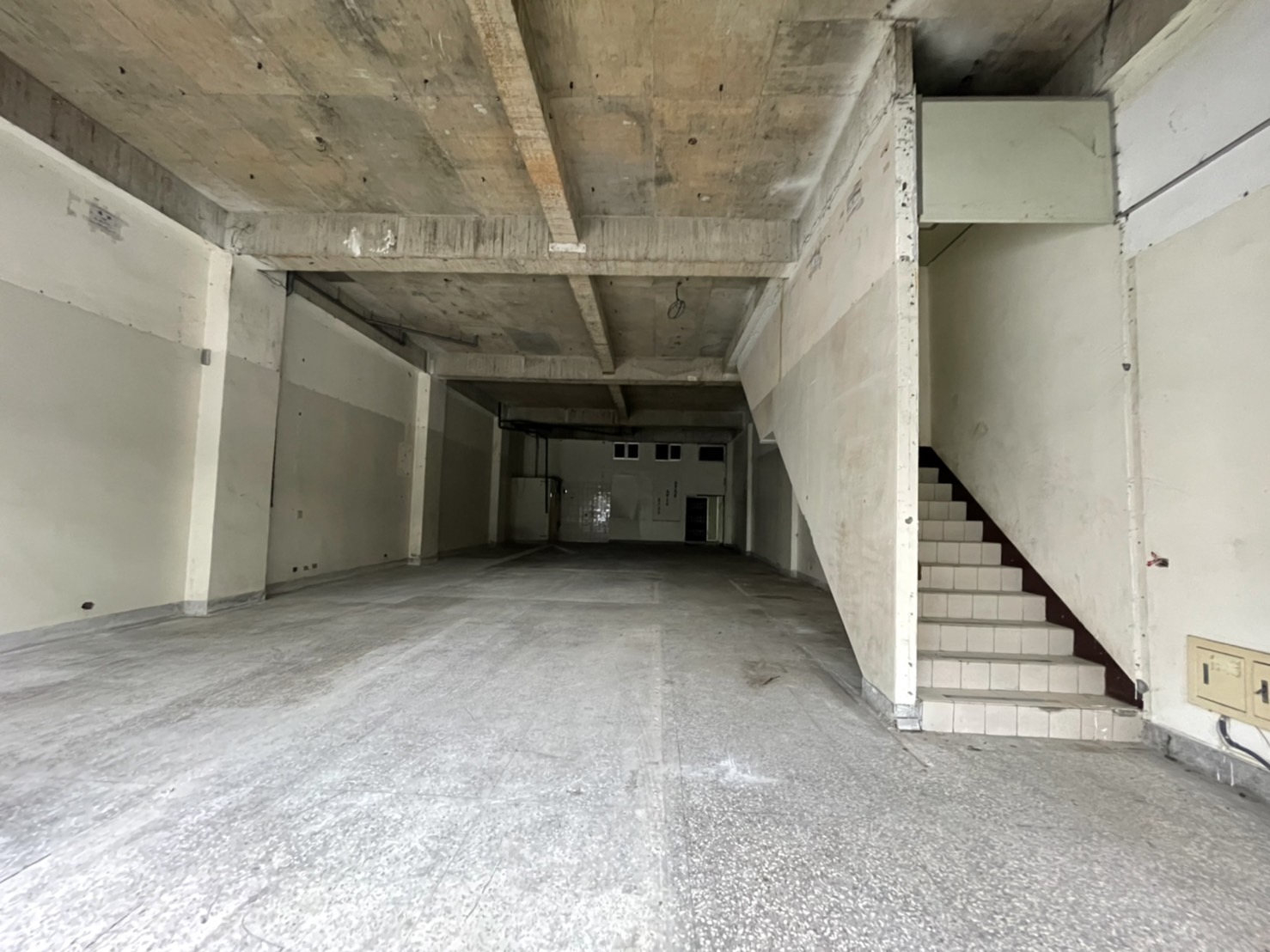 其他工業用地[平鎮近交流道挑高RC合法廠房56]