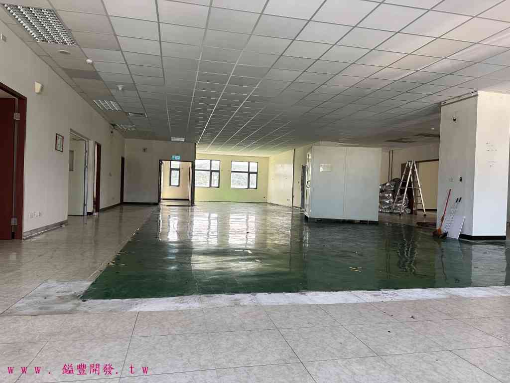 其他工業用地[竹北市211坪廠辦出租]