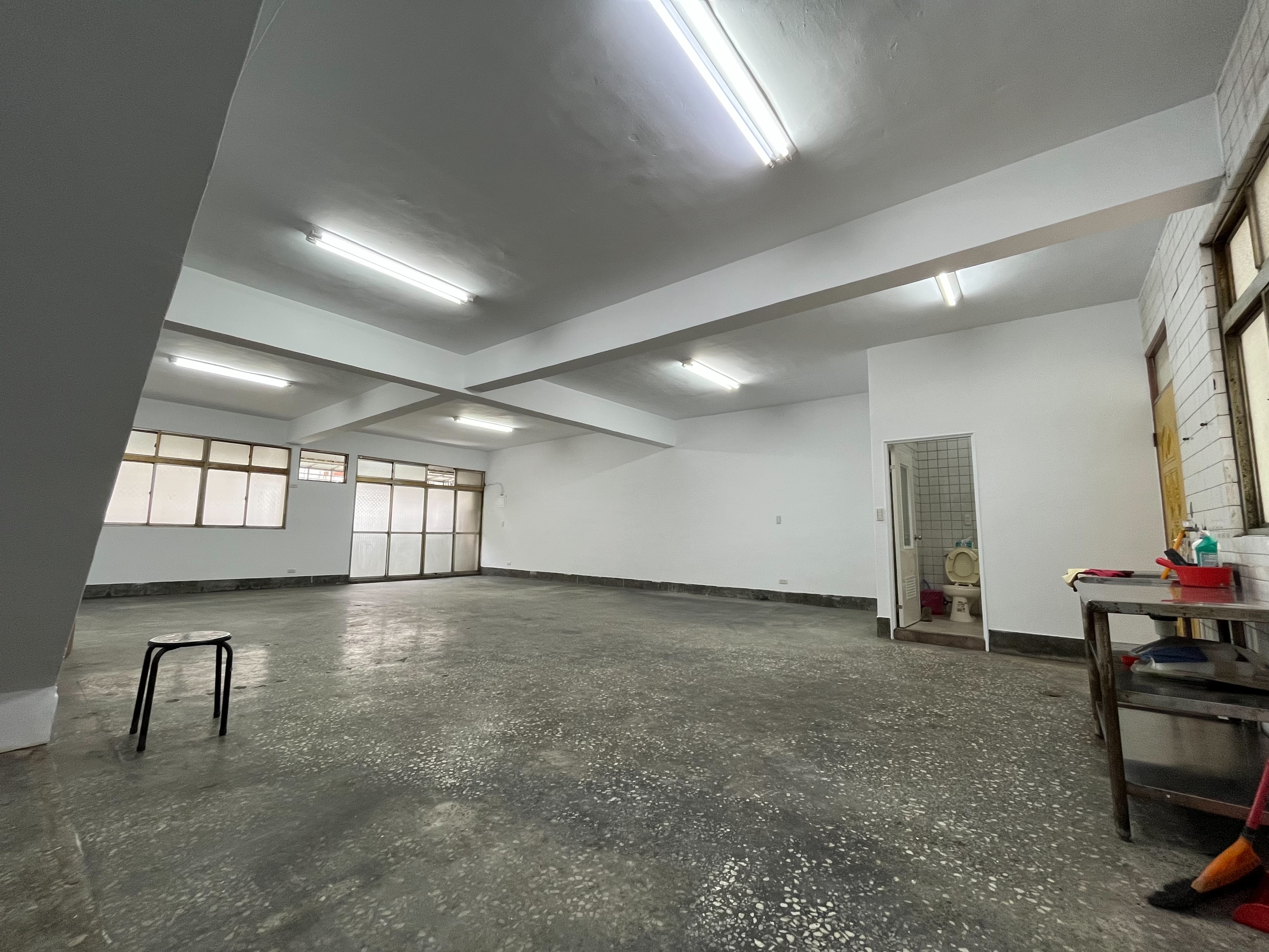 三俊工業區[G3018 三俊大空間廠房~住商樹林中正加盟店]